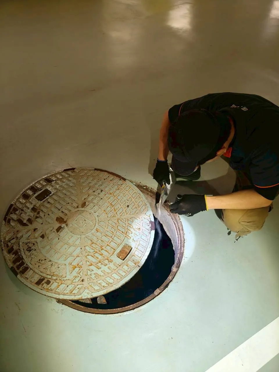 處理地面排水孔